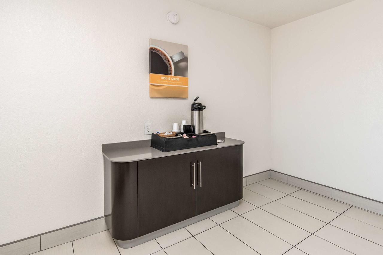 Motel 6 Fort Worth North Haltom City 外观 照片