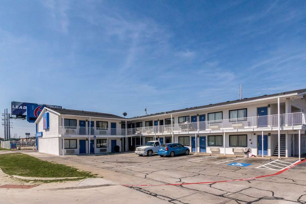 Motel 6 Fort Worth North Haltom City 外观 照片