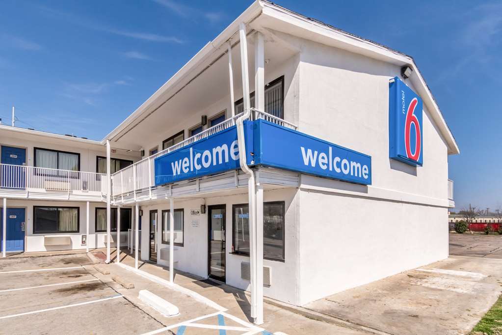 Motel 6 Fort Worth North Haltom City 外观 照片